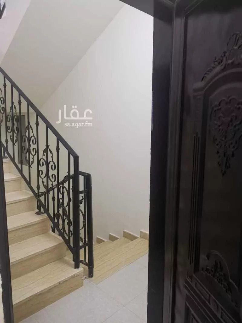 4 bedroom villa in Al Aridh 5