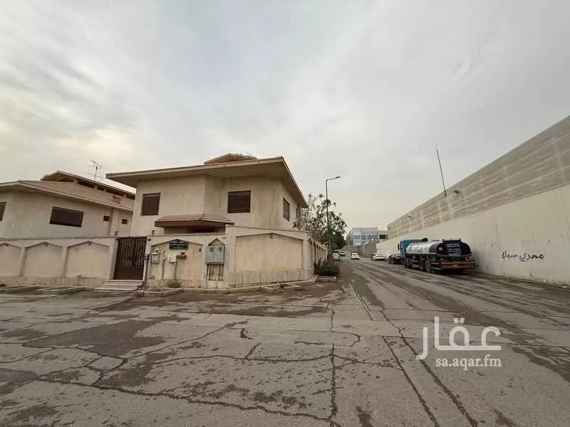 5 bedroom villa in Al Maseef 2