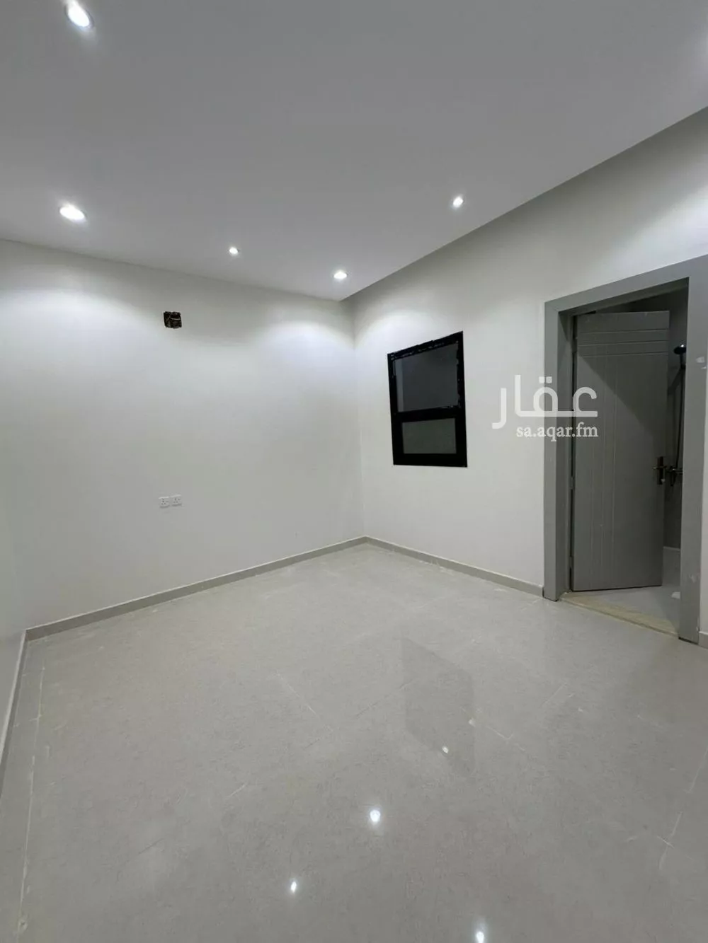 فيلا 5 غرف في الشرق 24