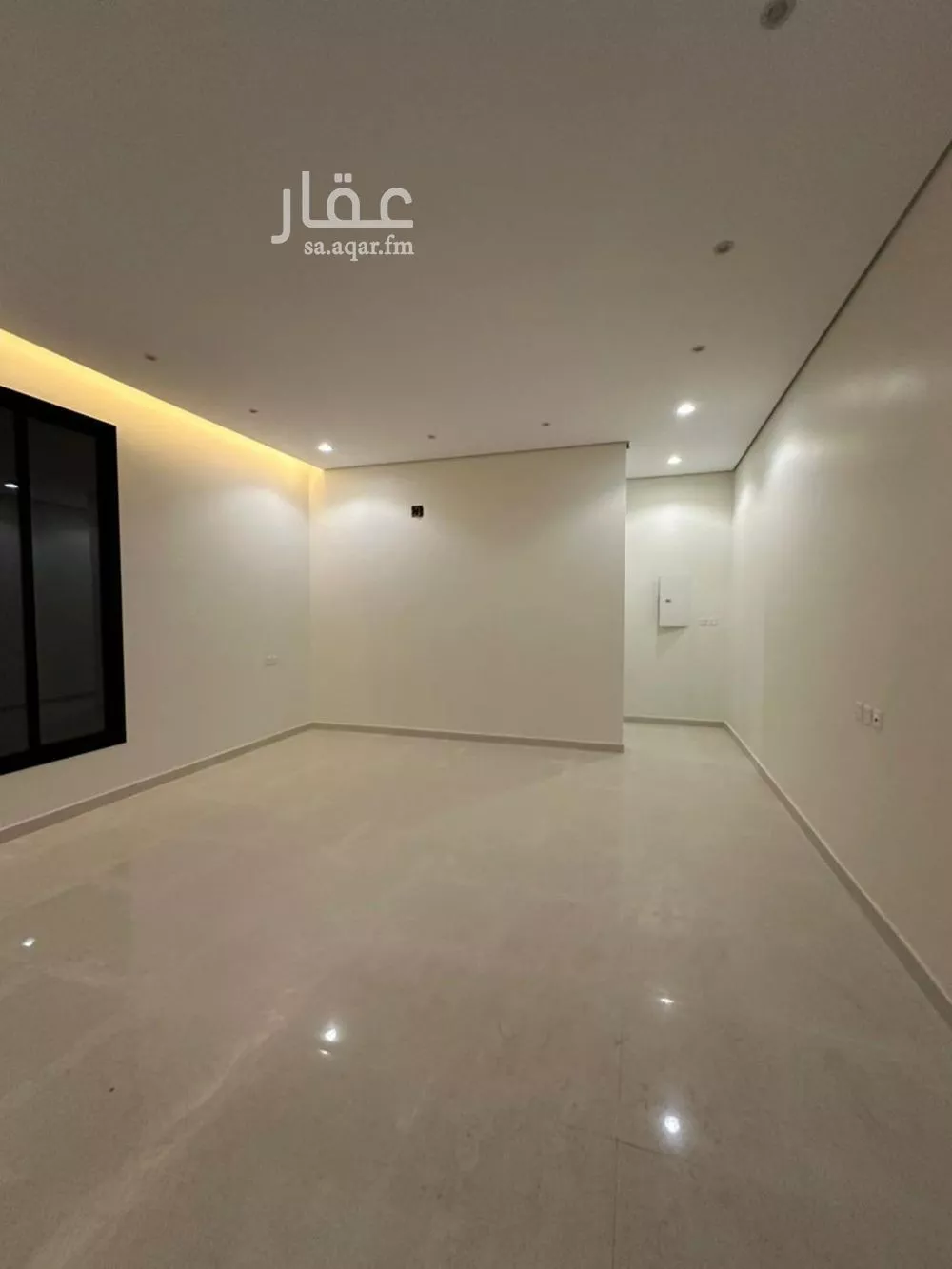 فيلا 5 غرف في الشرق 6
