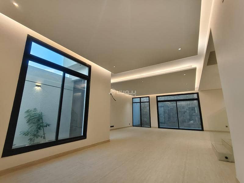5 bedroom villa in Al Safa, Riyadh 3