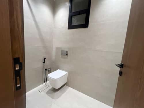 3 bedroom floor in Okaz 5