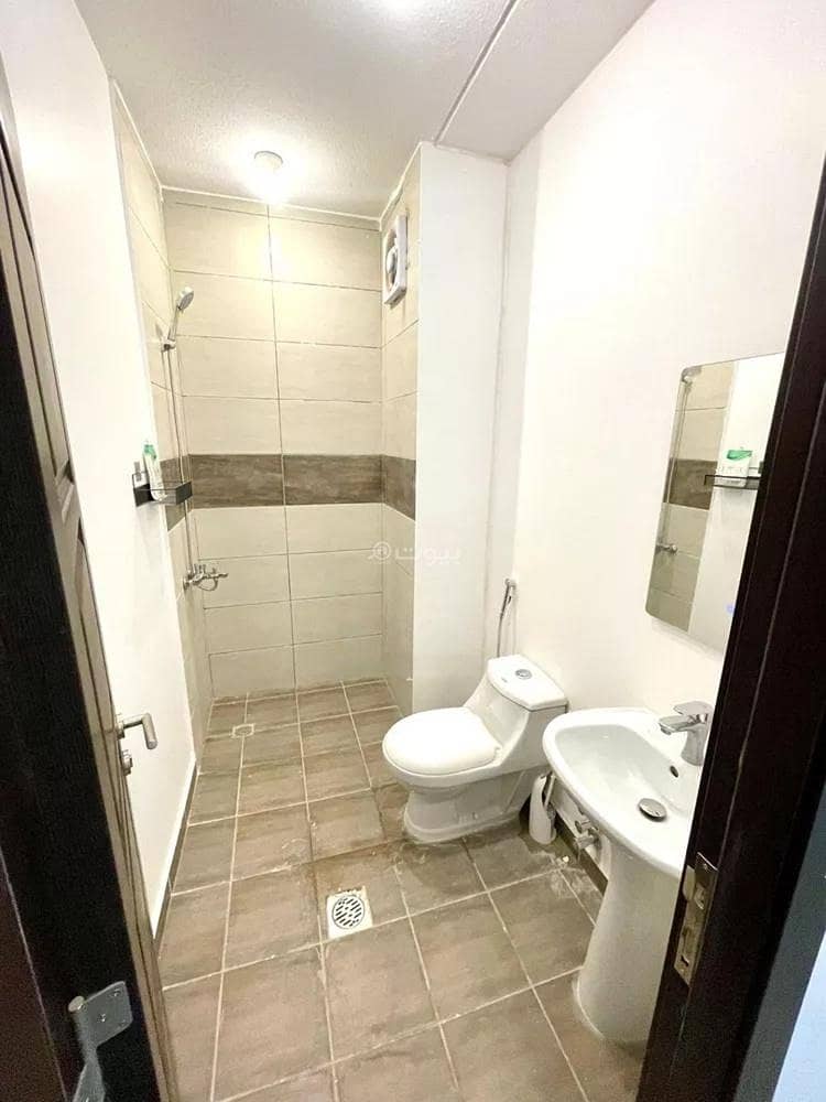 4 bedroom villa in Khuzam, Riyadh 8