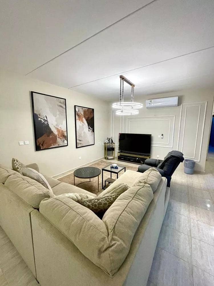 4 bedroom villa in Khuzam, Riyadh 28