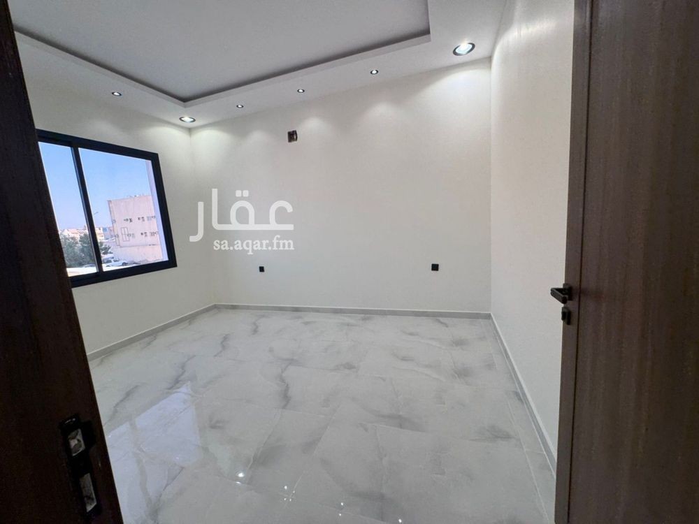 5 bedroom villa in Dhahrat Laban, Riyadh 17