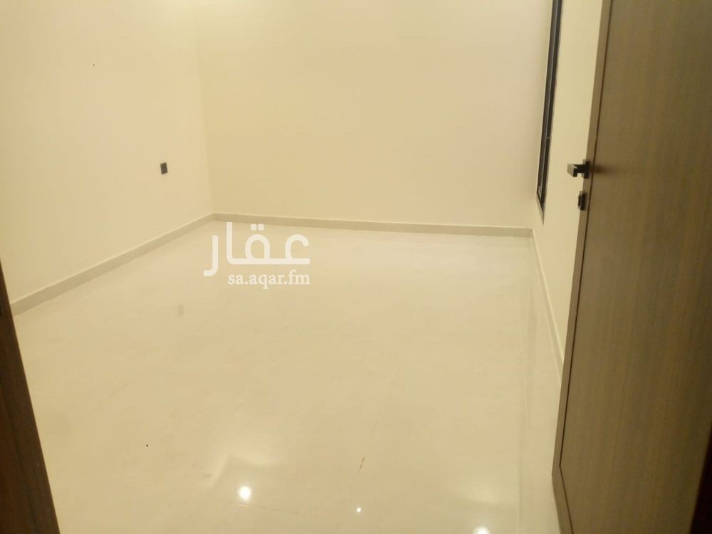 5 bedroom villa in Dhahrat Laban, Riyadh 9