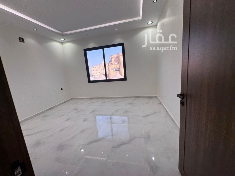 5 bedroom villa in Dhahrat Laban, Riyadh 4