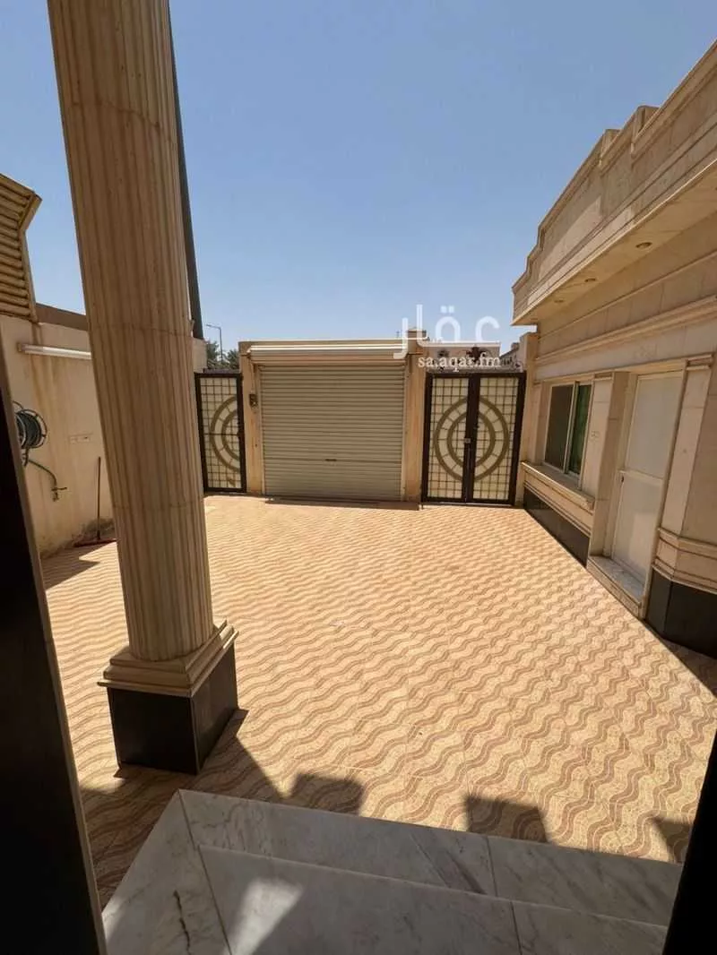 13 bedroom apartment in Al Munsiyah 3