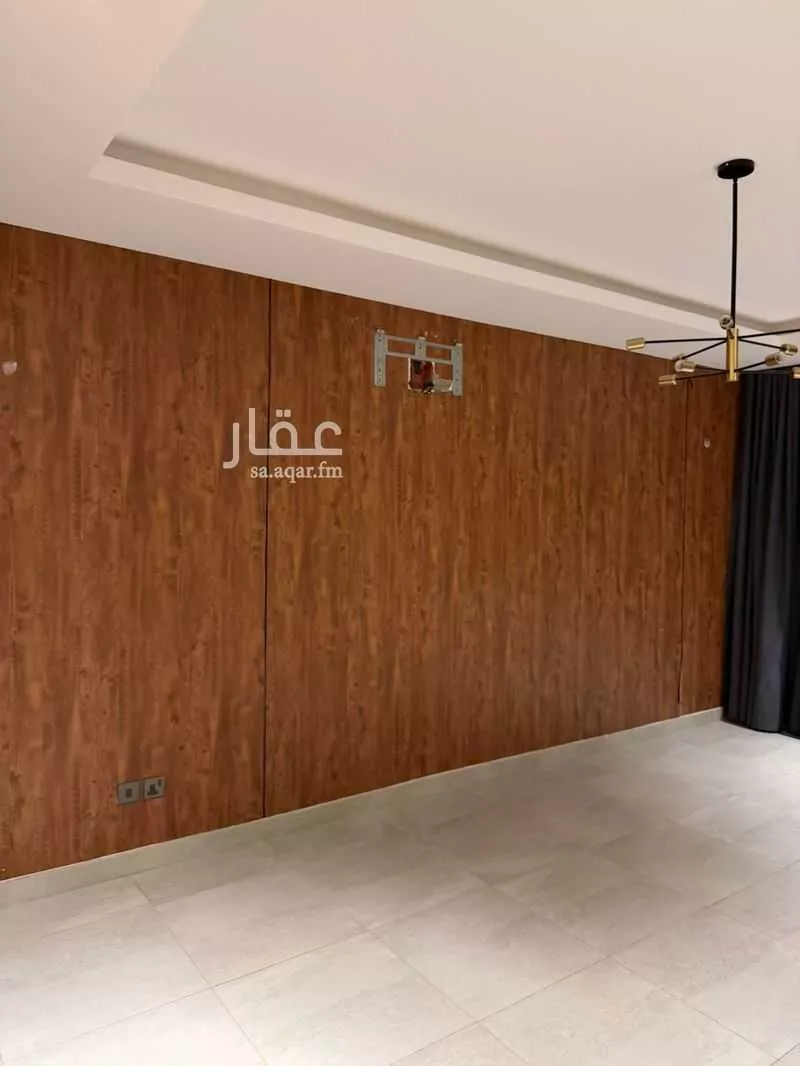 فيلا 5 غرف في عكاظ 10