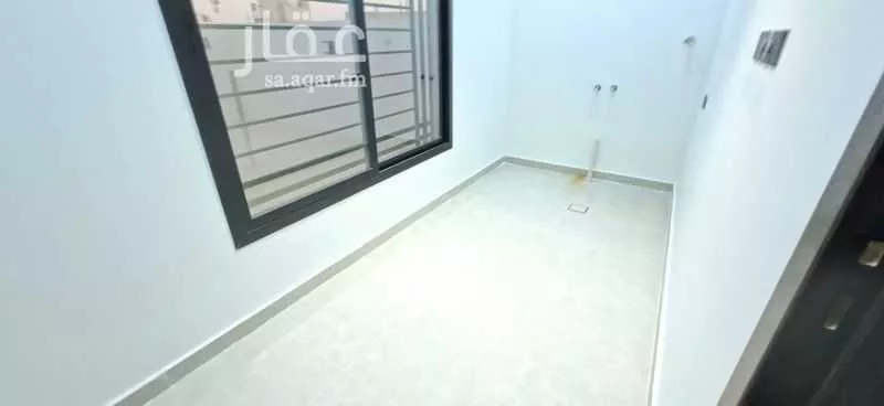 فيلا 5 غرف في العريجاء الوسطى 17