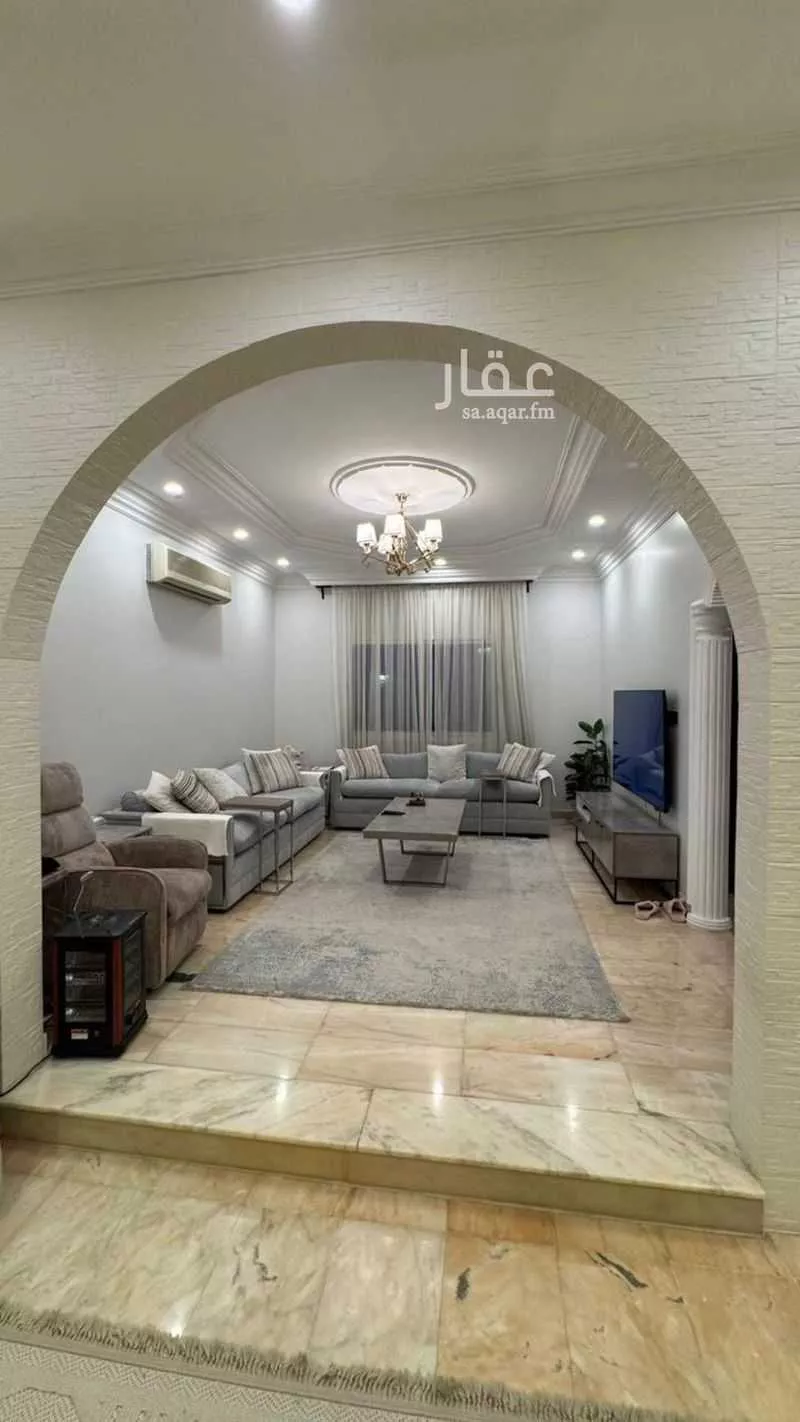 فيلا 20 غرف في الروضة 8