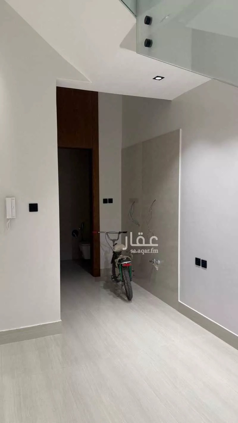 فيلا 5 غرف في الملك فيصل 11