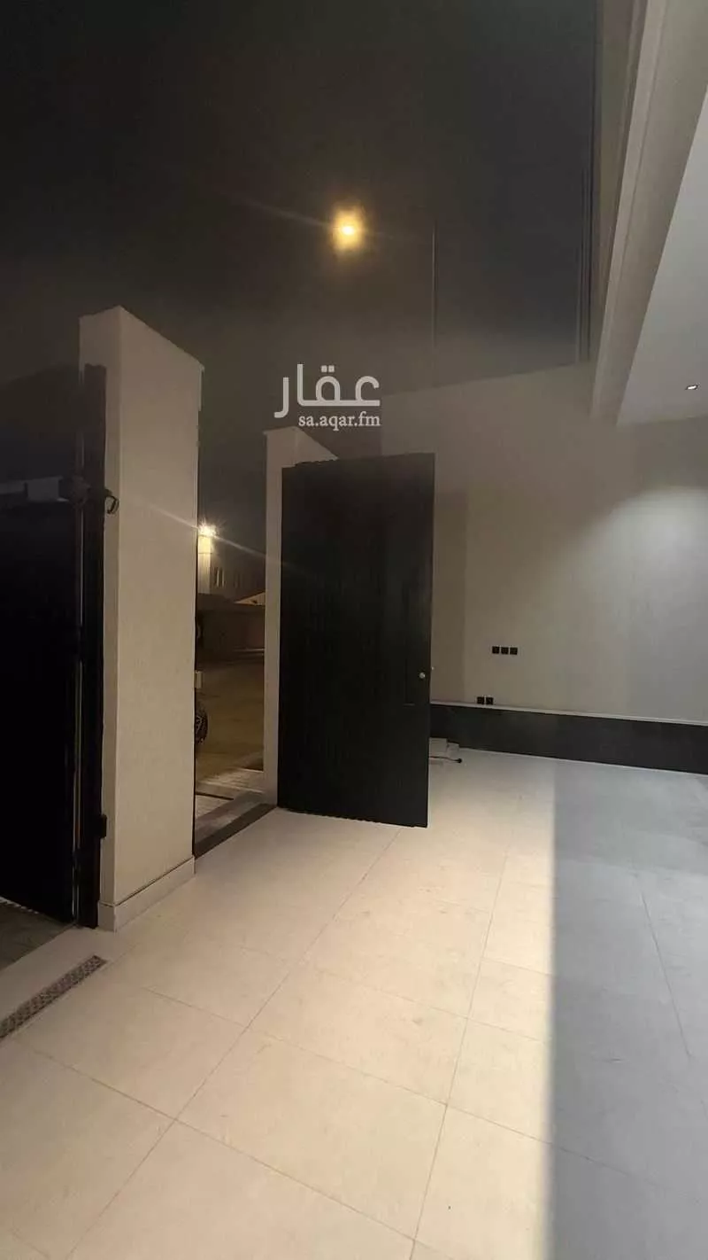 فيلا 5 غرف في الملك فيصل 15