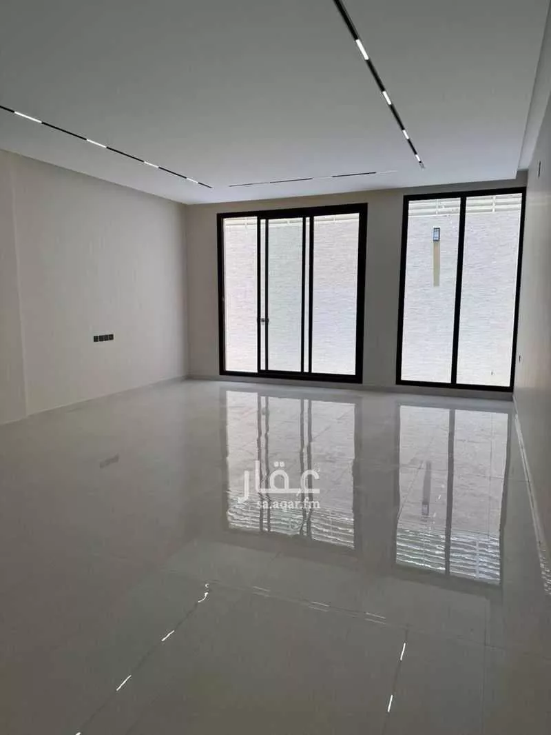 5 bedroom villa in Dhahrat Namar 4