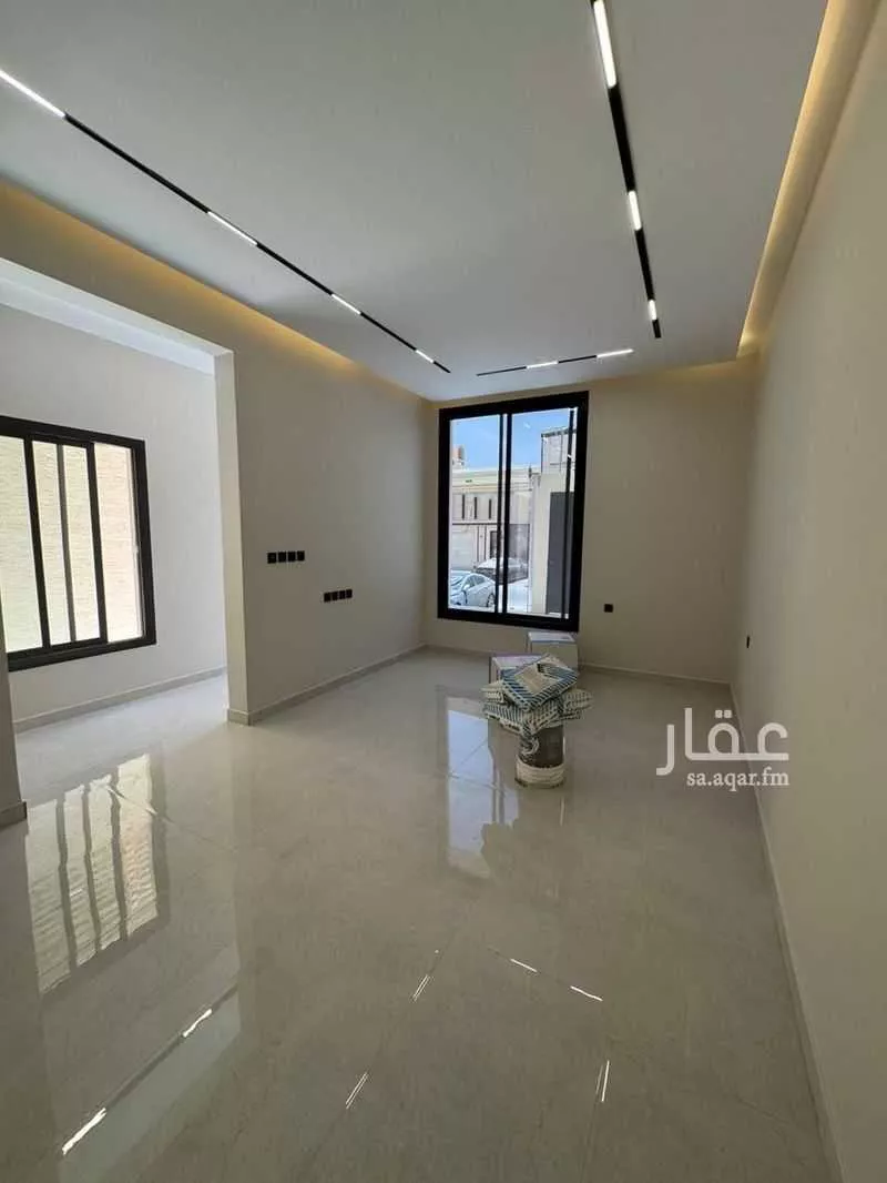 5 bedroom villa in Dhahrat Namar 6