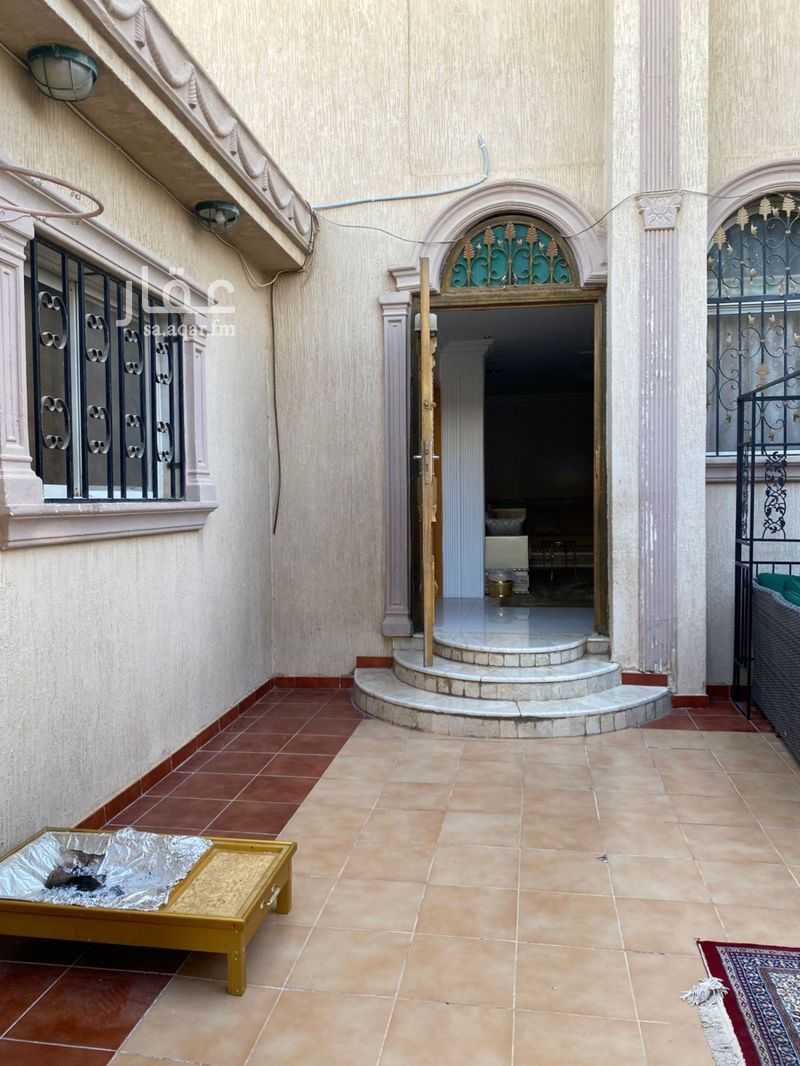 4 bedroom villa in King Fahd, Riyadh 7
