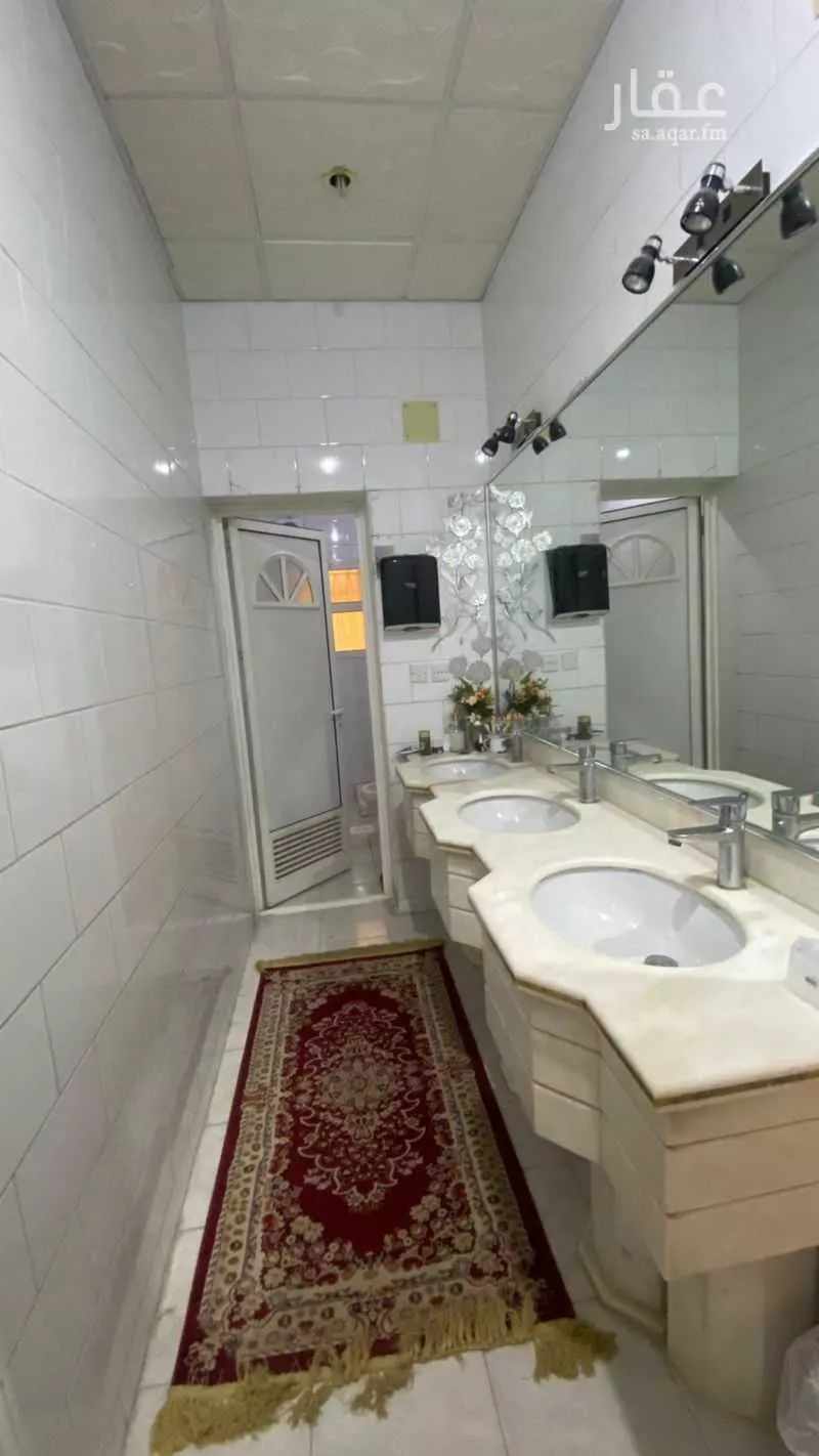 7 bedroom villa in King Fahd 4