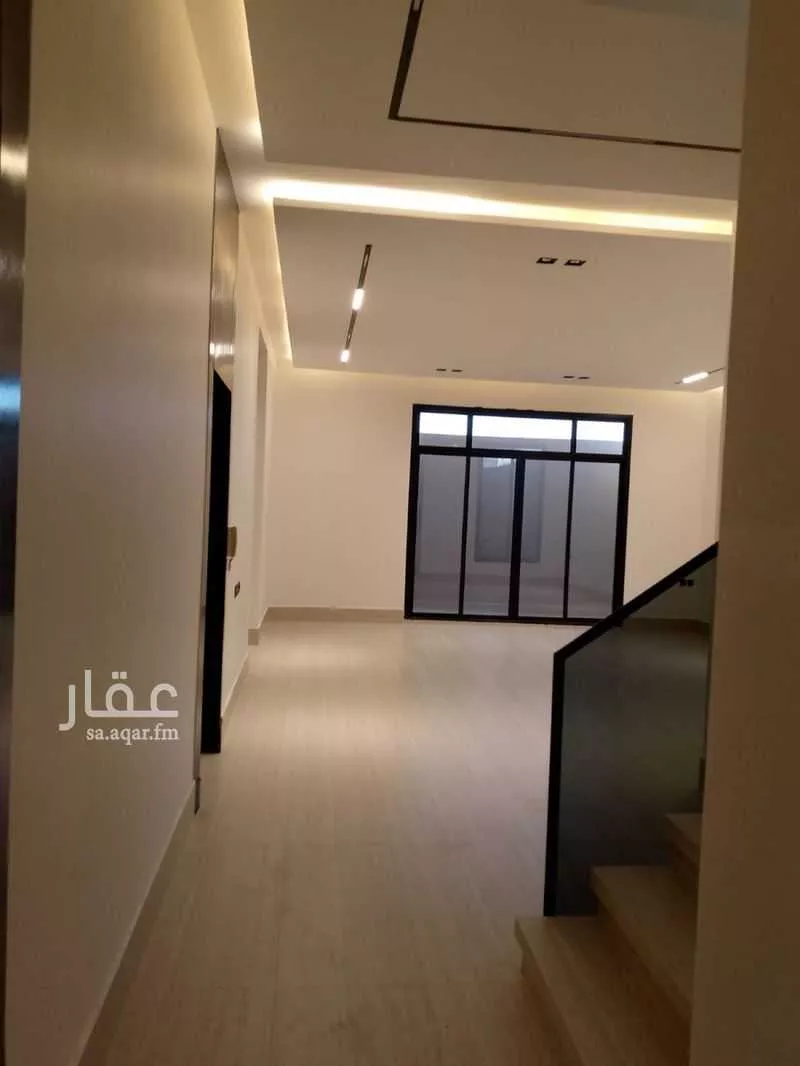 5 bedroom villa in Al Rimal 6