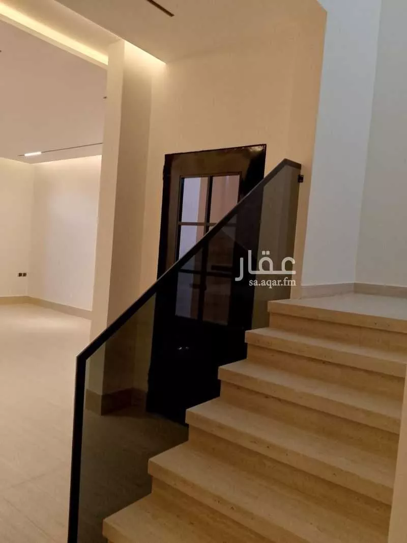 5 bedroom villa in Al Rimal 8