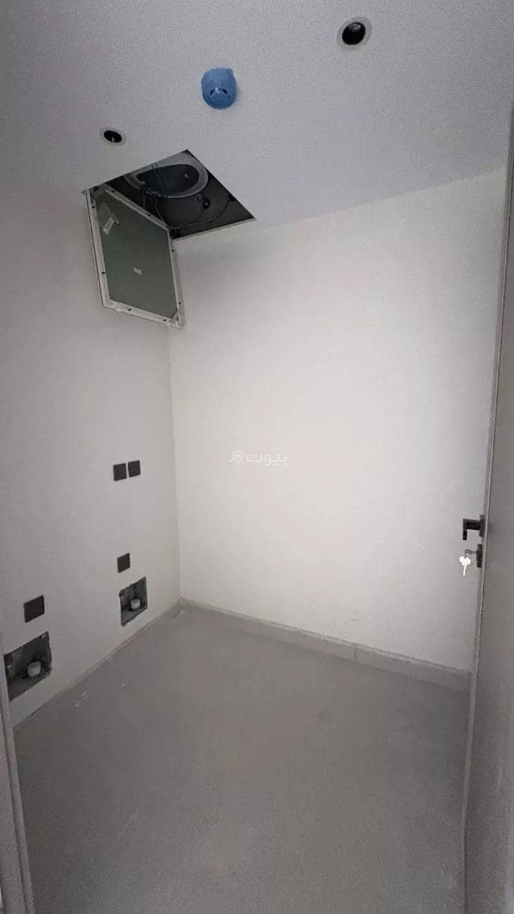 3 bedroom apartment in Al Jamawat, Madinah 5