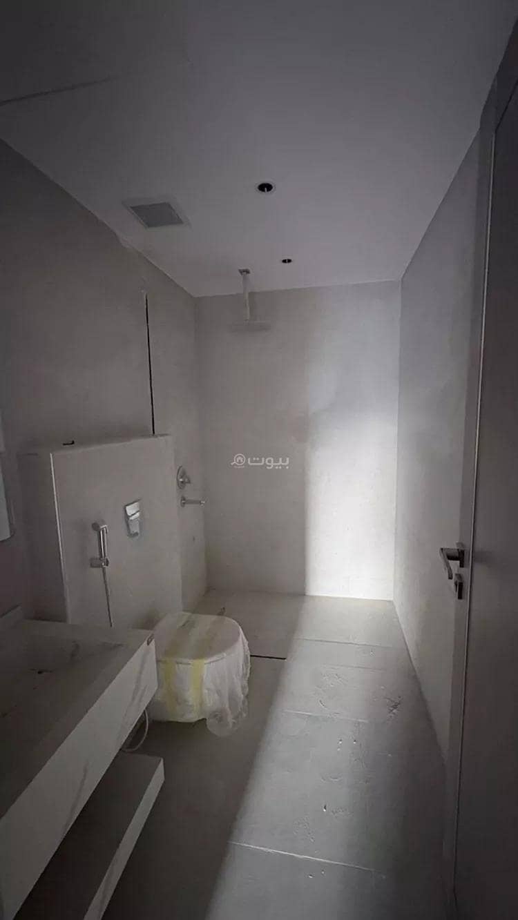 3 bedroom apartment in Al Jamawat, Madinah 7