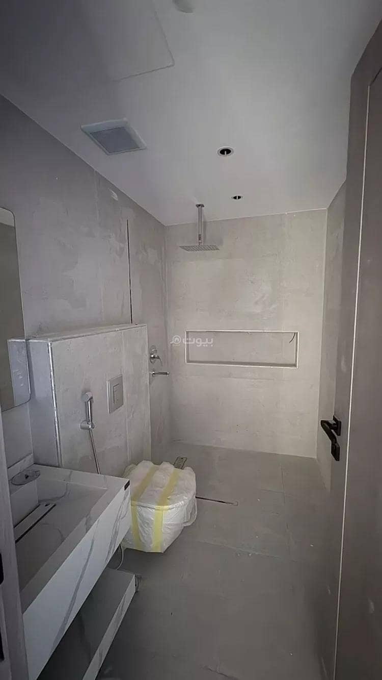 3 bedroom apartment in Al Jamawat, Madinah 8