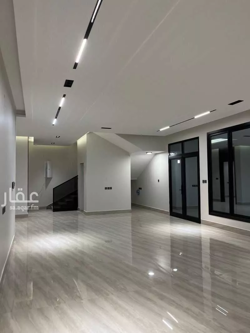 5 bedroom villa in Al Rimal 14