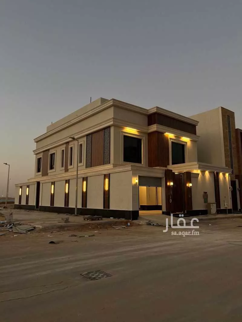 5 bedroom villa in Al Rimal 4