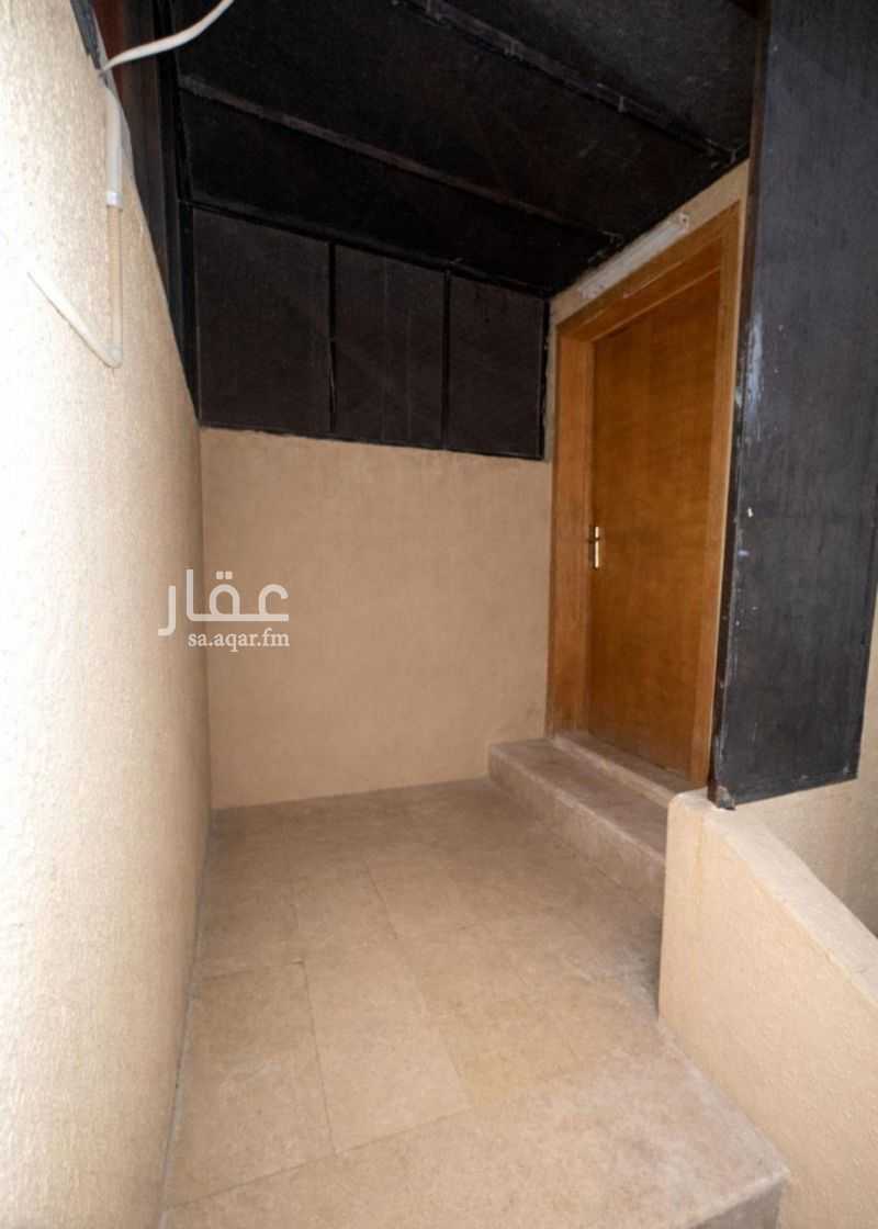 6 bedroom villa in Al Rawdah, Riyadh 17