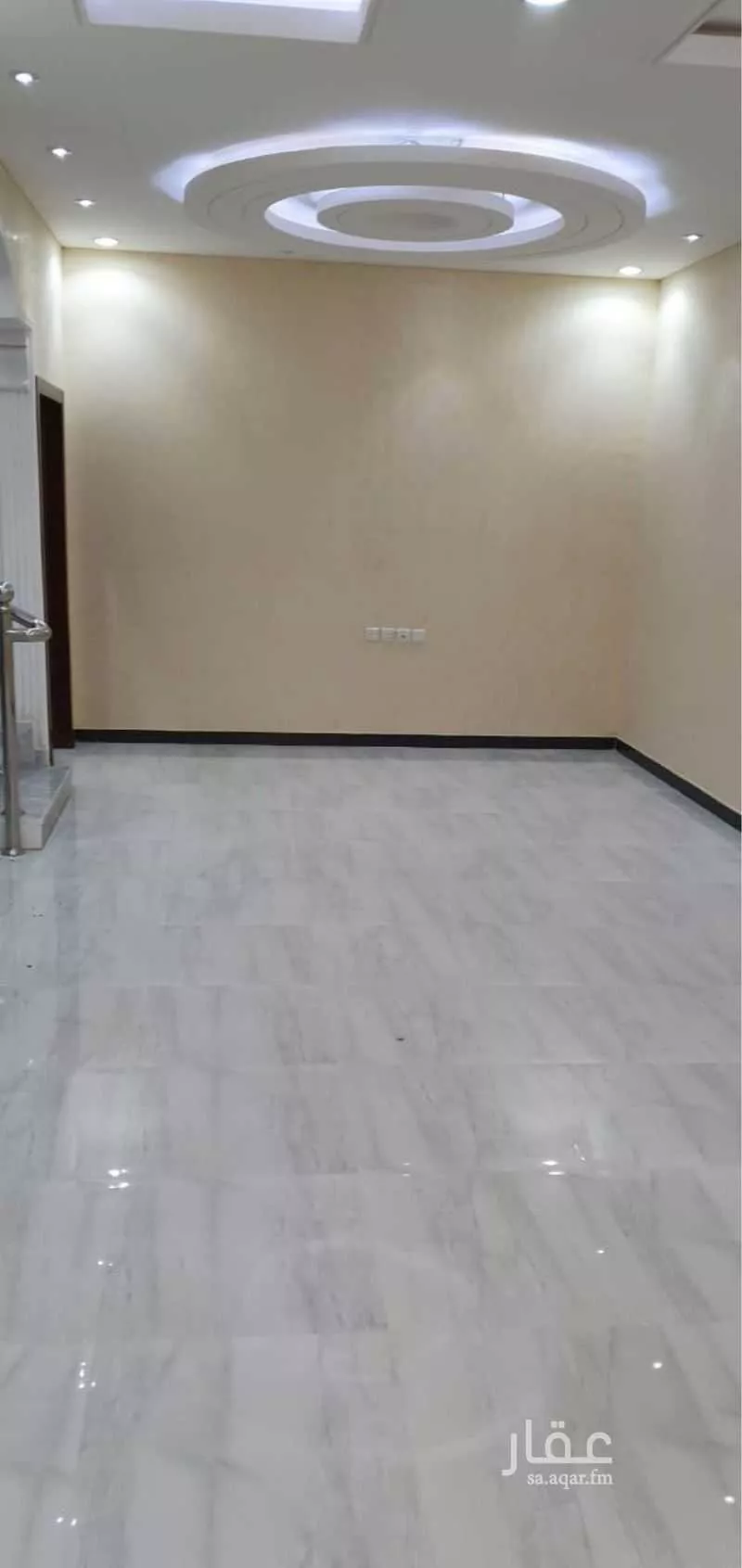 5 bedroom villa in Dhahrat Laban 3