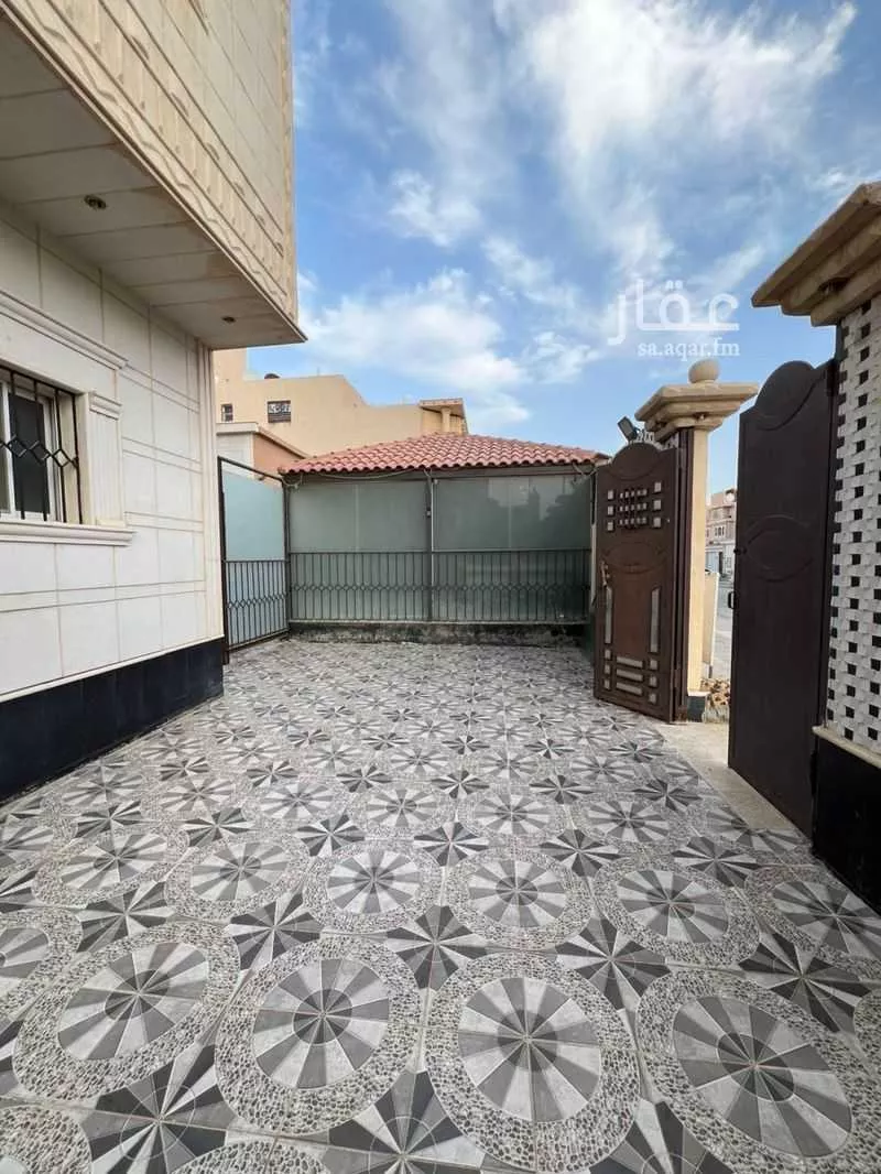 فيلا 12 غرف في طويق 13