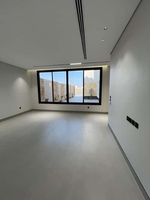 6 bedroom villa in Al Mahdiyyah 2