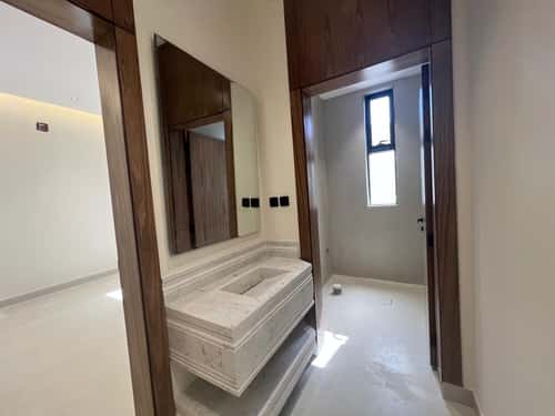 5 bedroom floor in Al Wisam 1