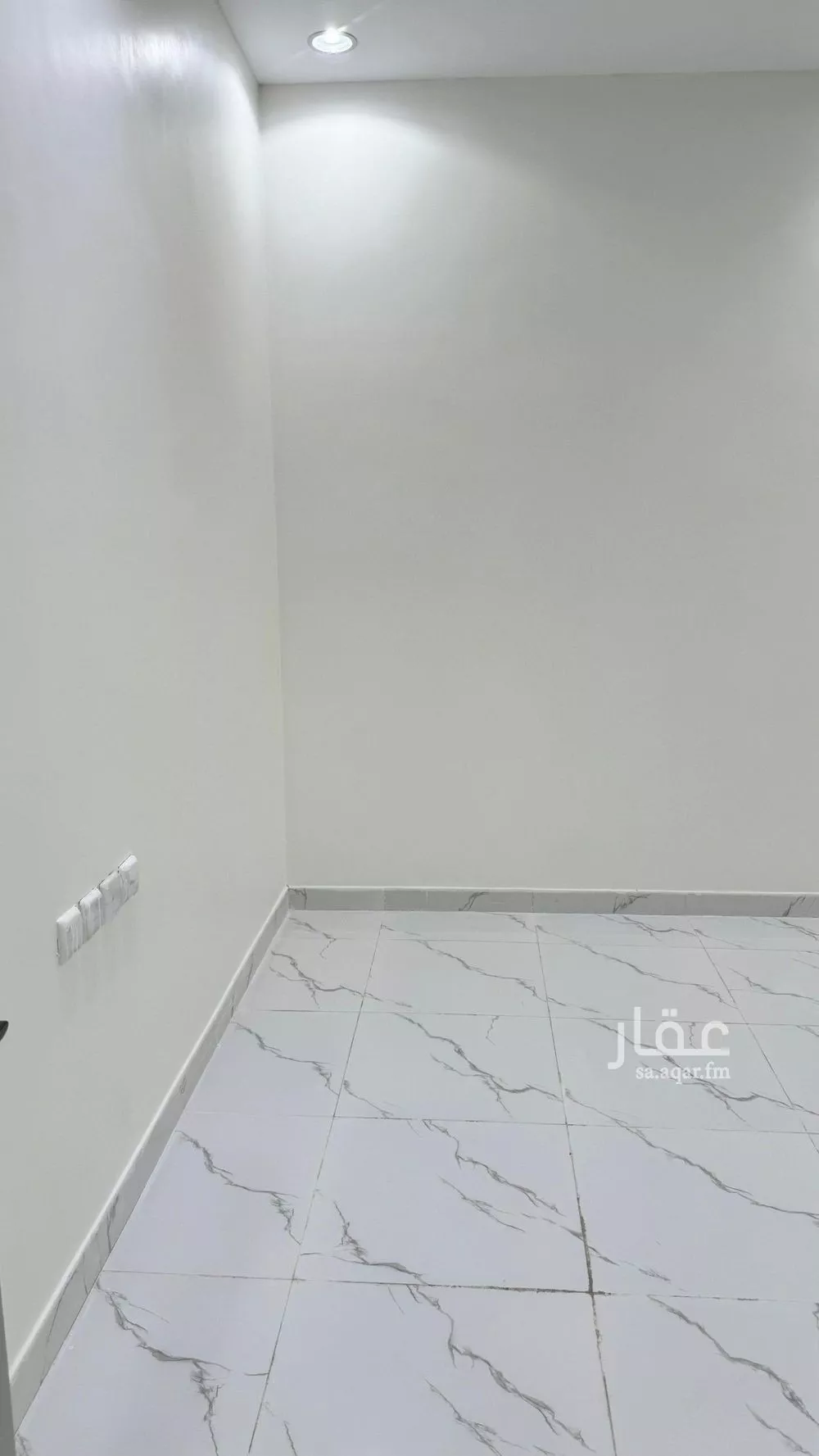 3 bedroom floor in Al Janadriyah 2