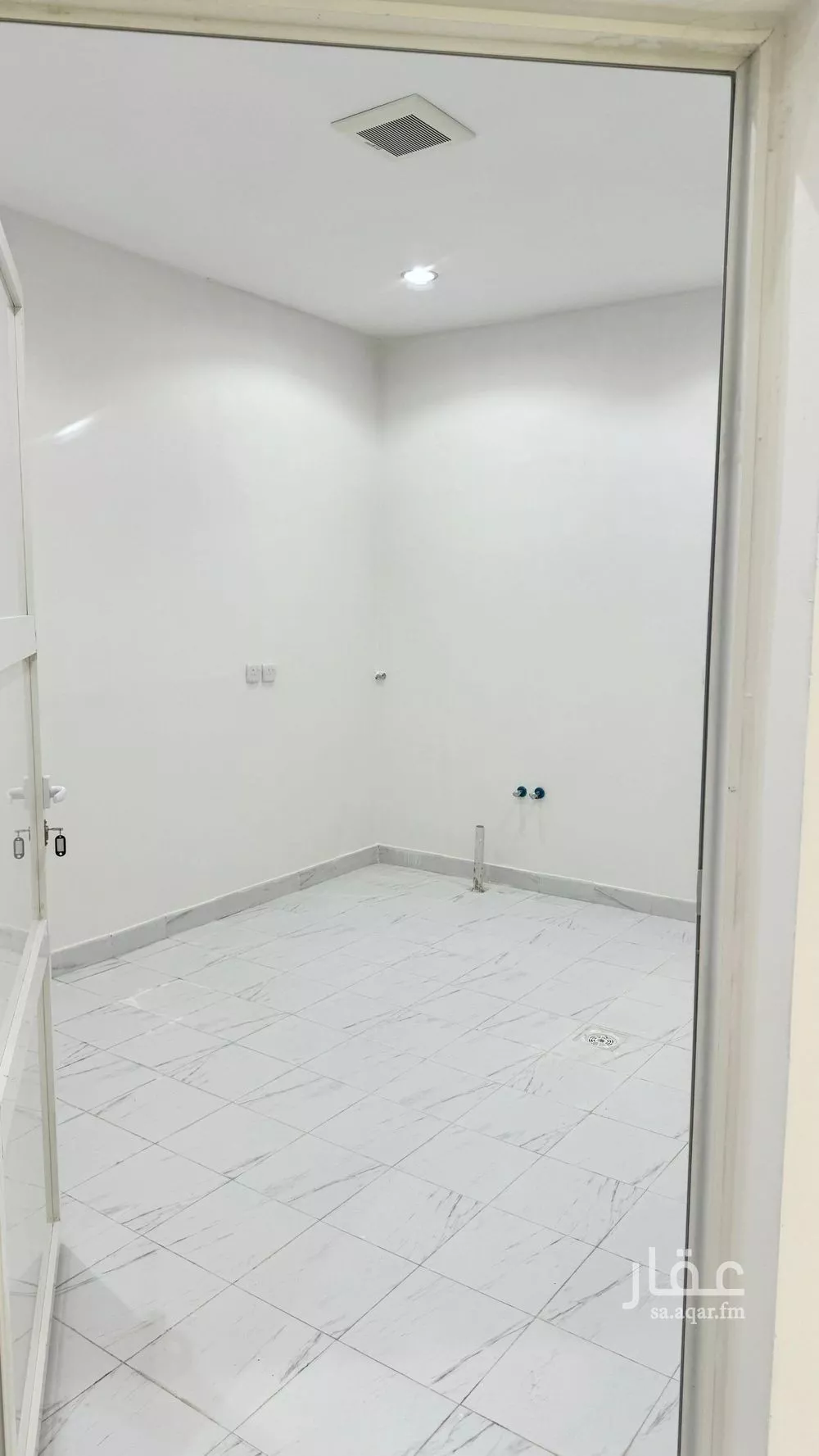 3 bedroom floor in Al Janadriyah 4