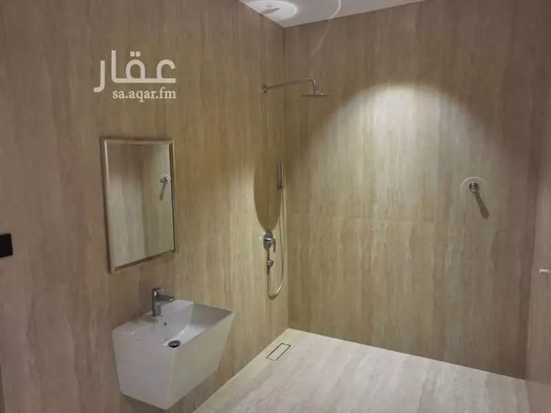 فيلا 4 غرف في المروج 13