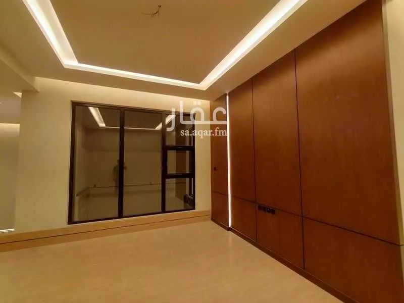 5 bedroom villa in Al Mahdiyyah 2