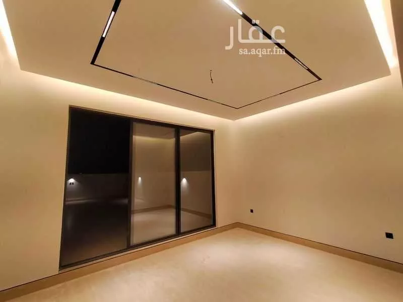 5 bedroom villa in Al Mahdiyyah 6