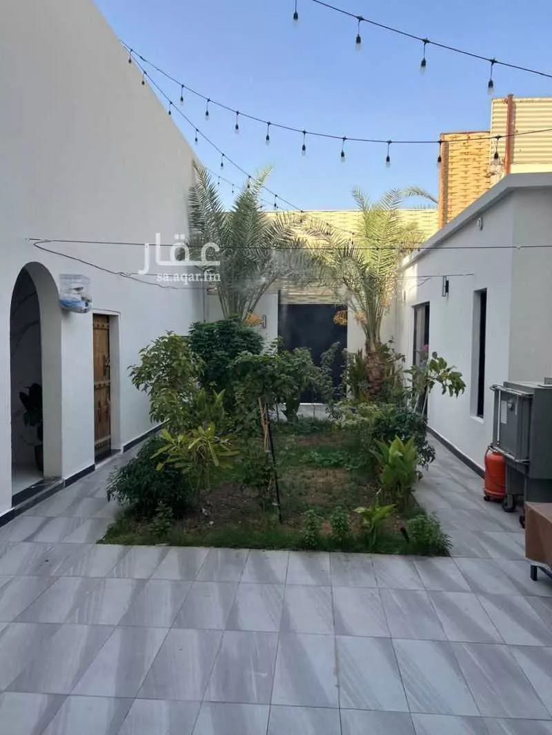 فيلا 5 غرف في الحمراء 9