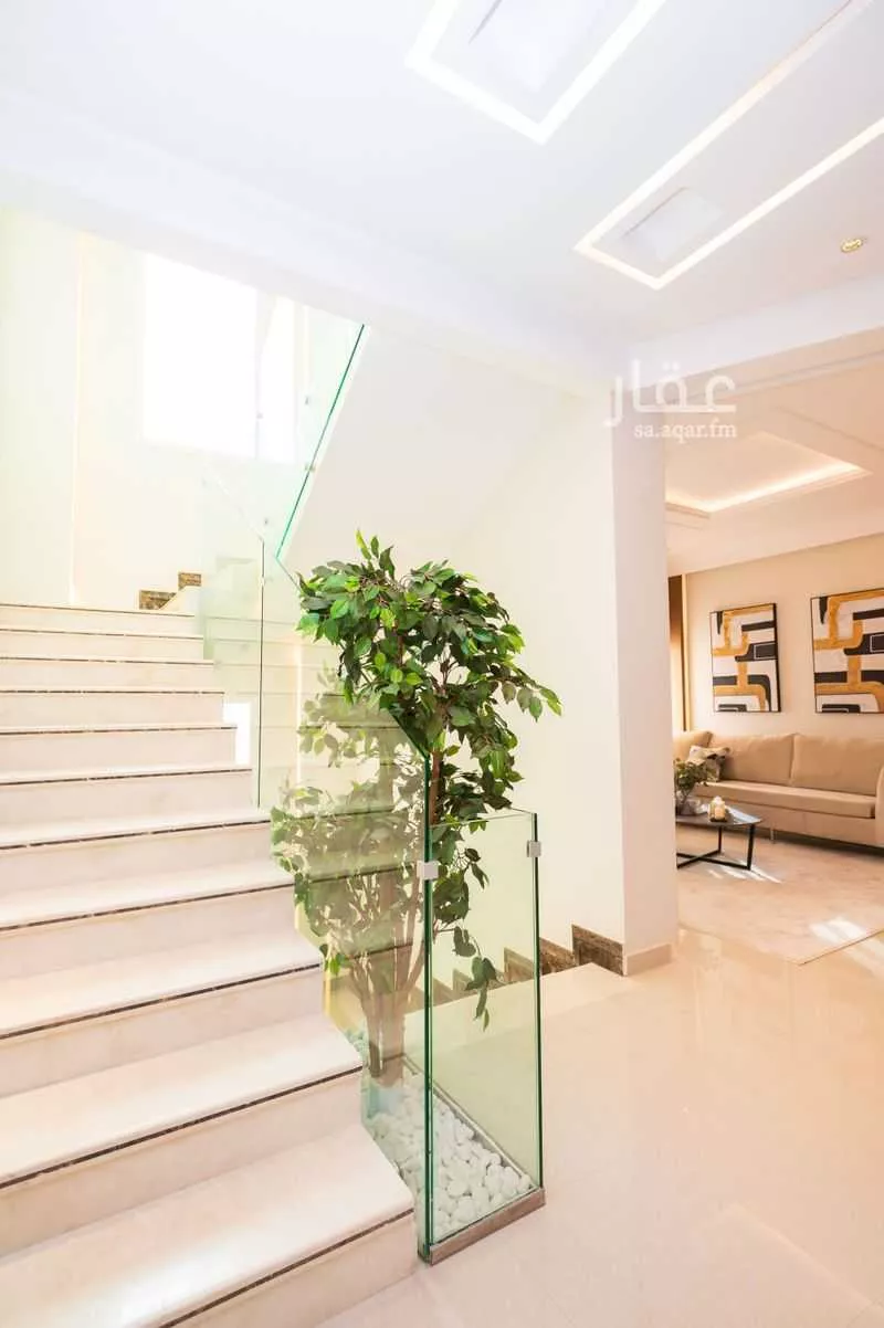 6 bedroom villa in Al Qairawan 4