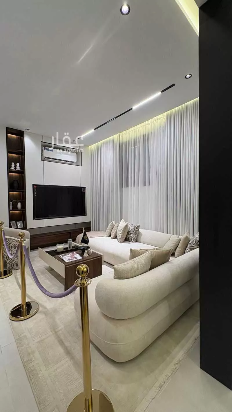 8 bedroom villa in Okaz 19