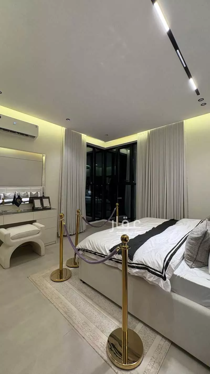 8 bedroom villa in Okaz 6