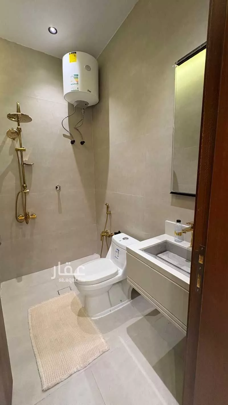 8 bedroom villa in Okaz 7