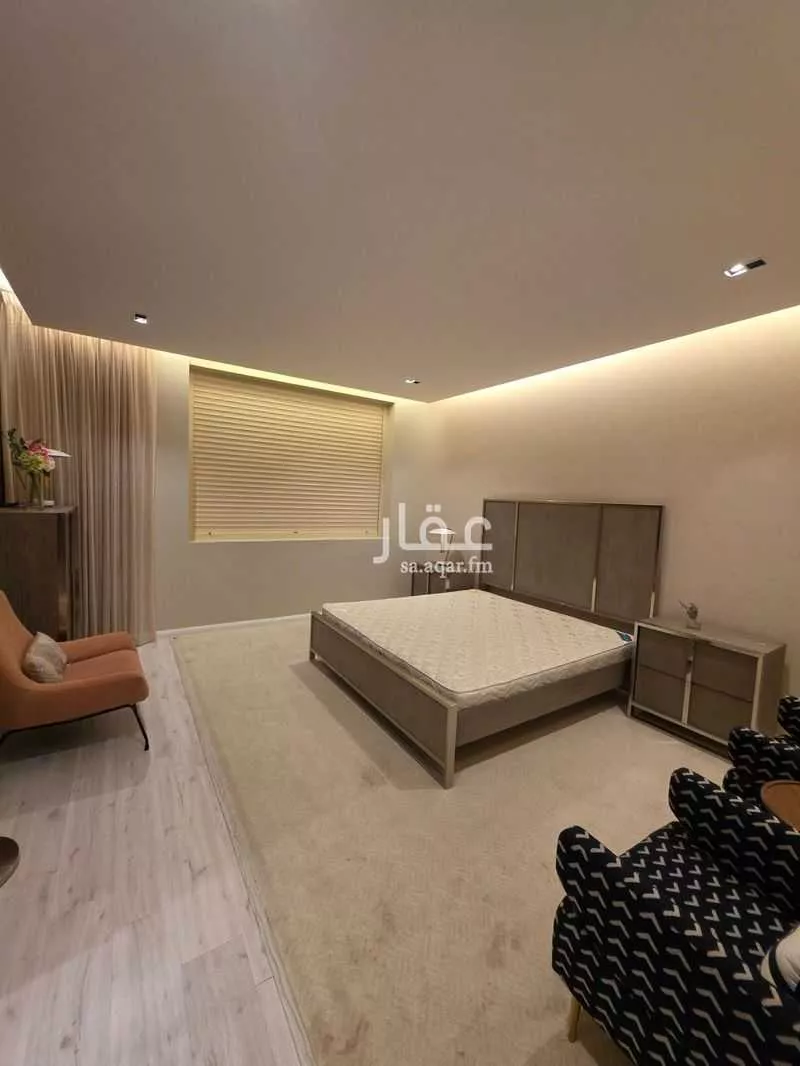 فيلا 5 غرف في الملقا 6