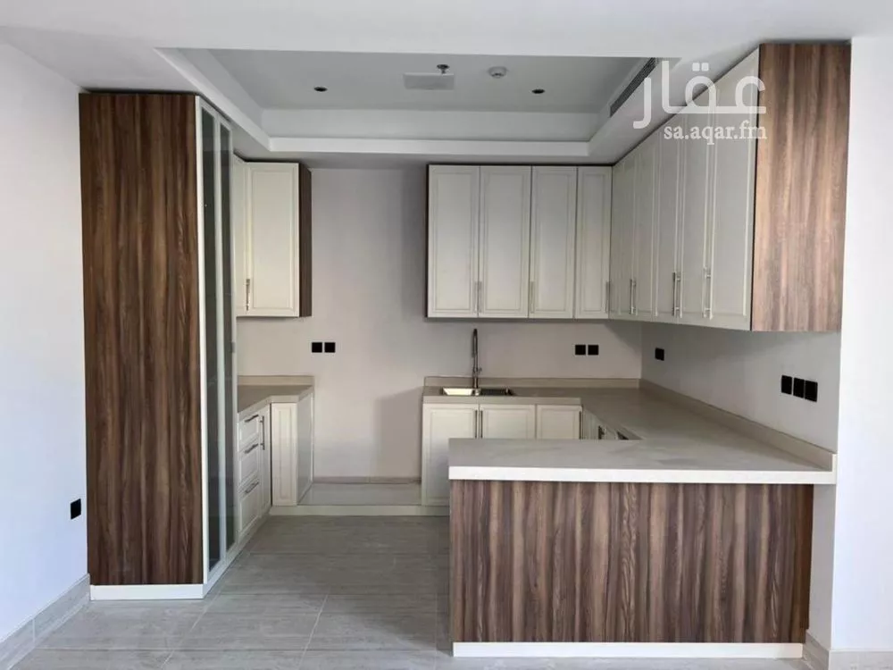3 bedroom apartment in King Abdul Aziz, Riyadh 3
