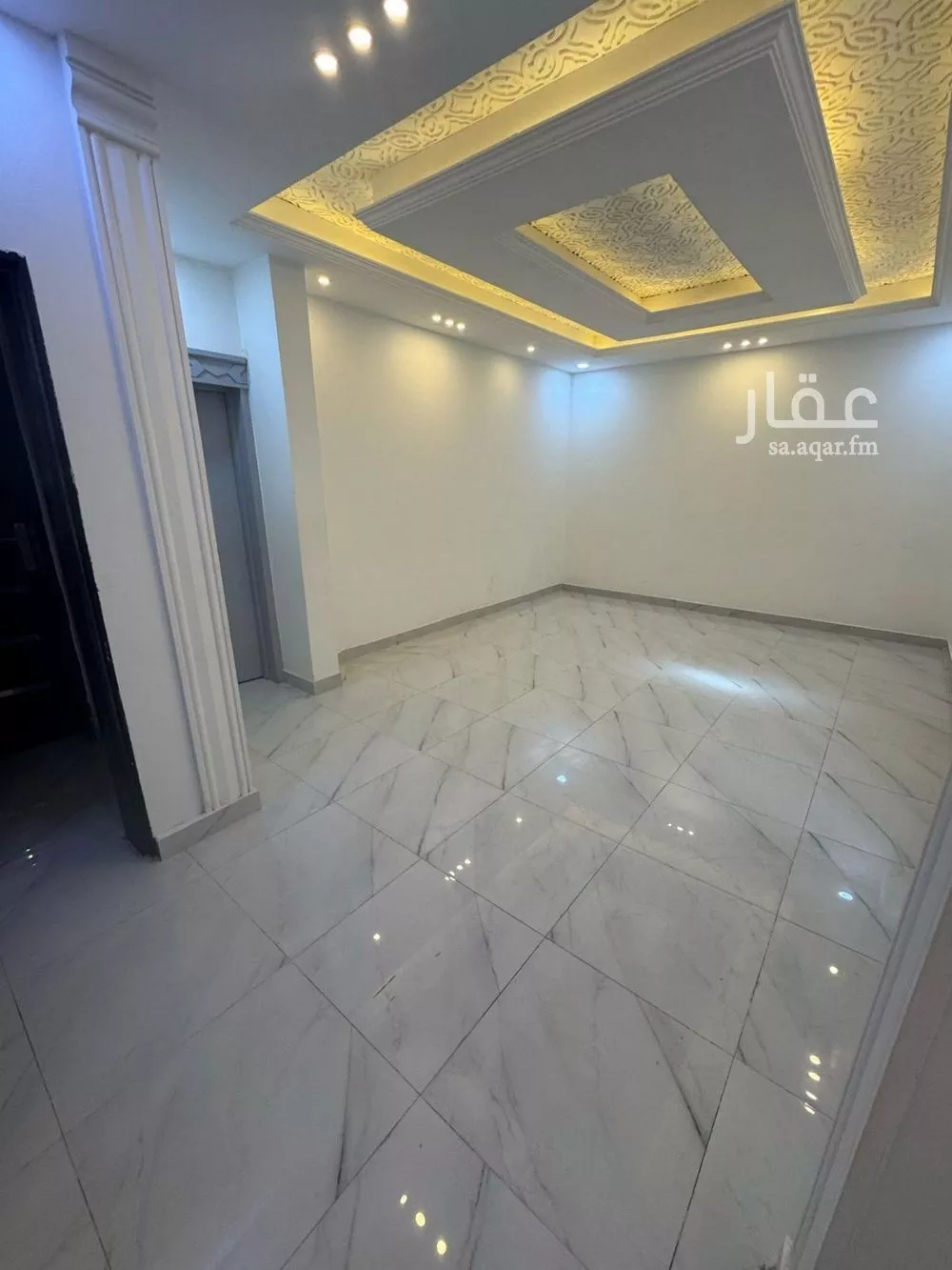 2 bedroom floor in Al Aridh 5