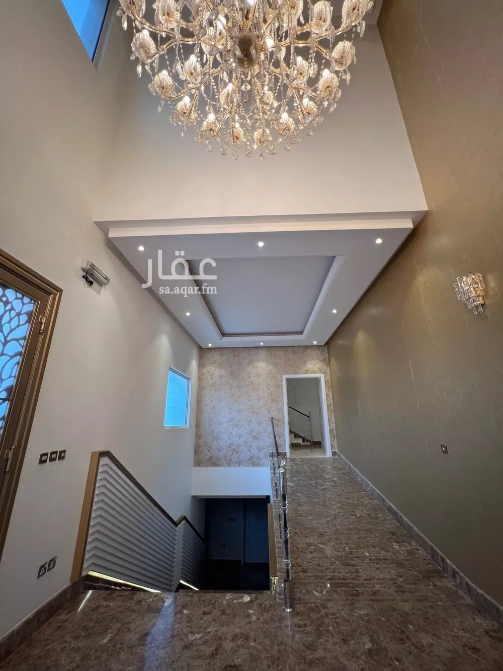 فيلا 7 غرف في الملقا 8