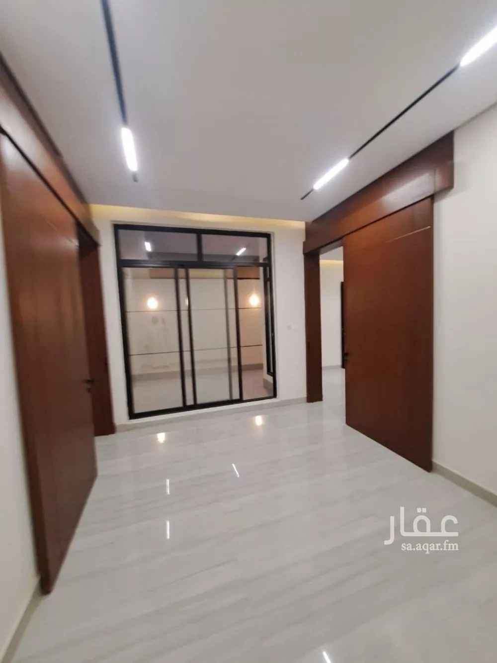 فيلا 5 غرف في النرجس 2