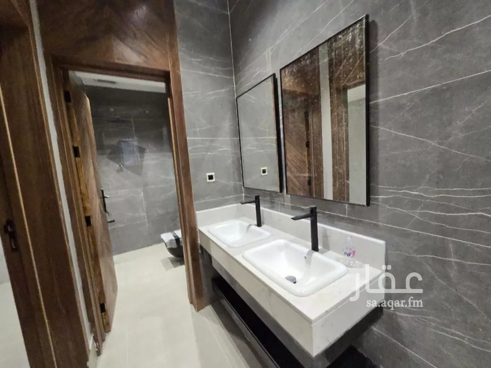 5 bedroom villa in Okaz 16