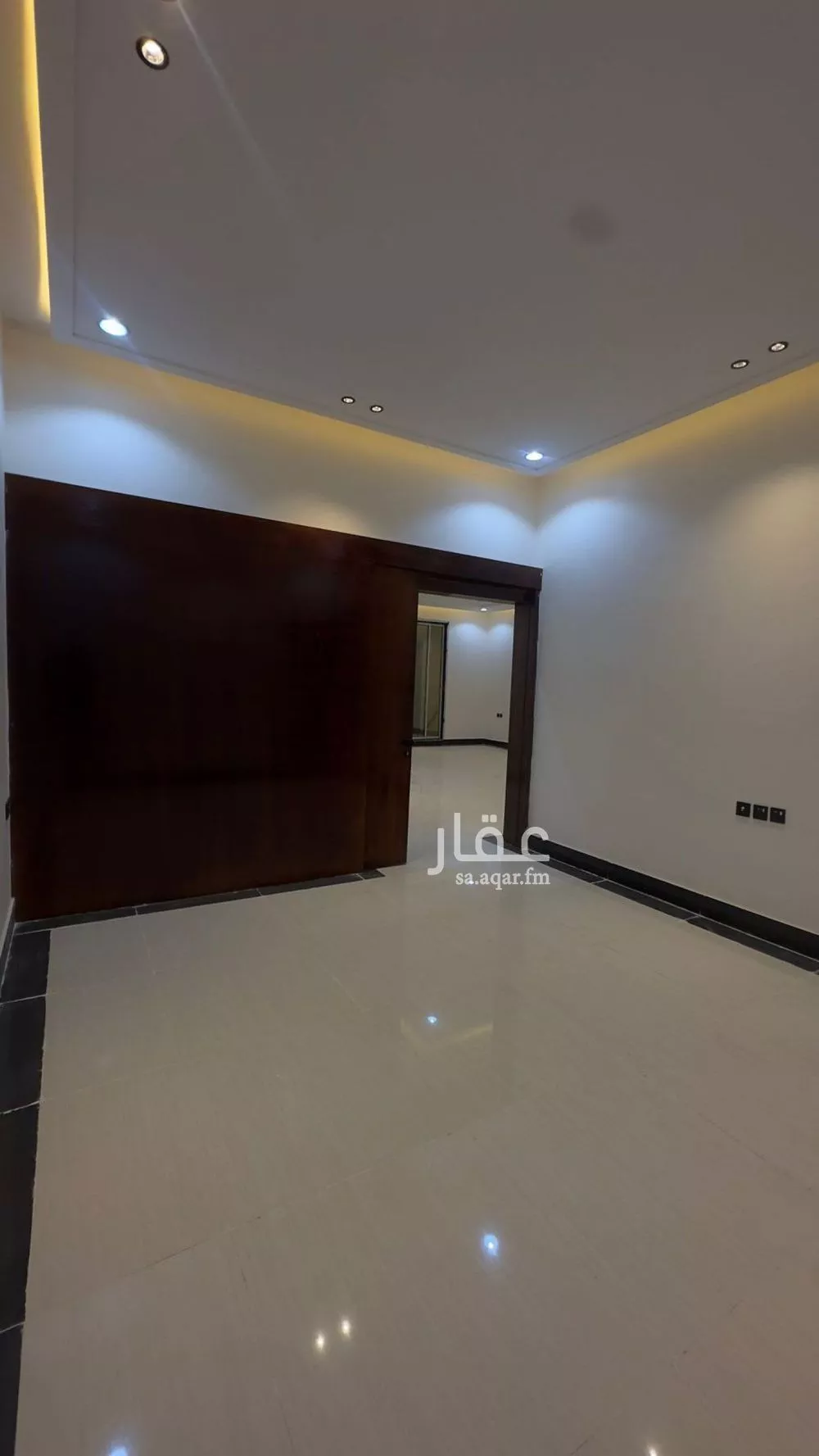 فيلا 5 غرف في الرمال 7